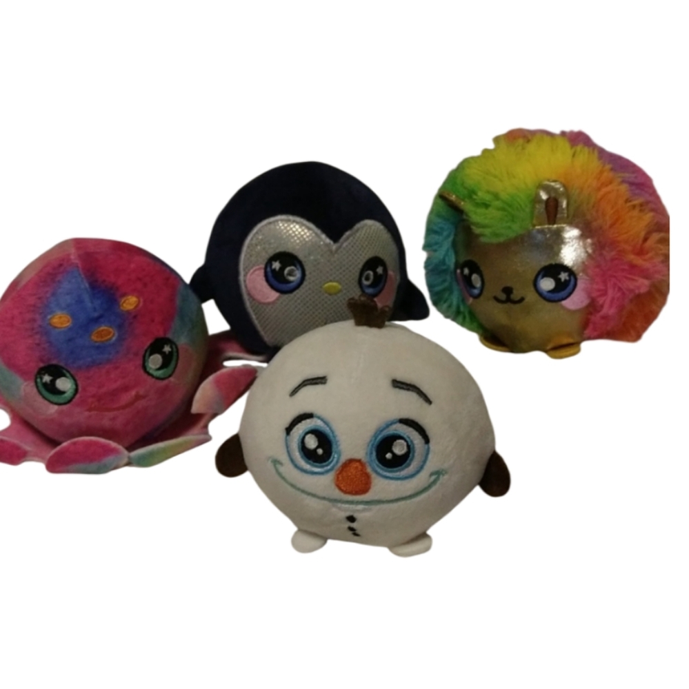 Squeezmals bundle lot of 4 Balls 3.5 inches
